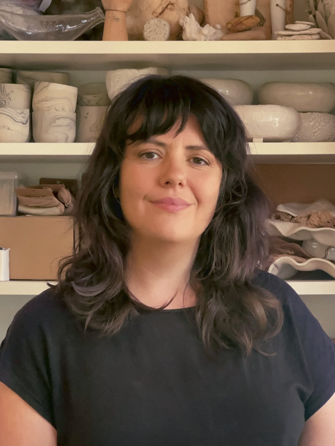 Artist Rozanna Johnson headshot.