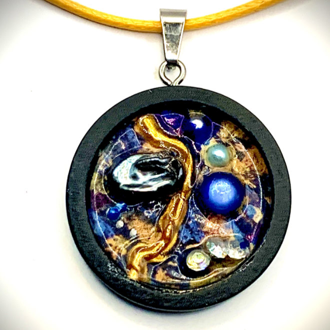 Ways Of Water neckpiece by artist Trish Durham.
